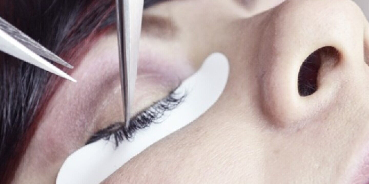 Pestañas postizas pelo a pelo Curso presencial Sevilla Pestañas postizas pelo a pelo Curso presencial Sevilla